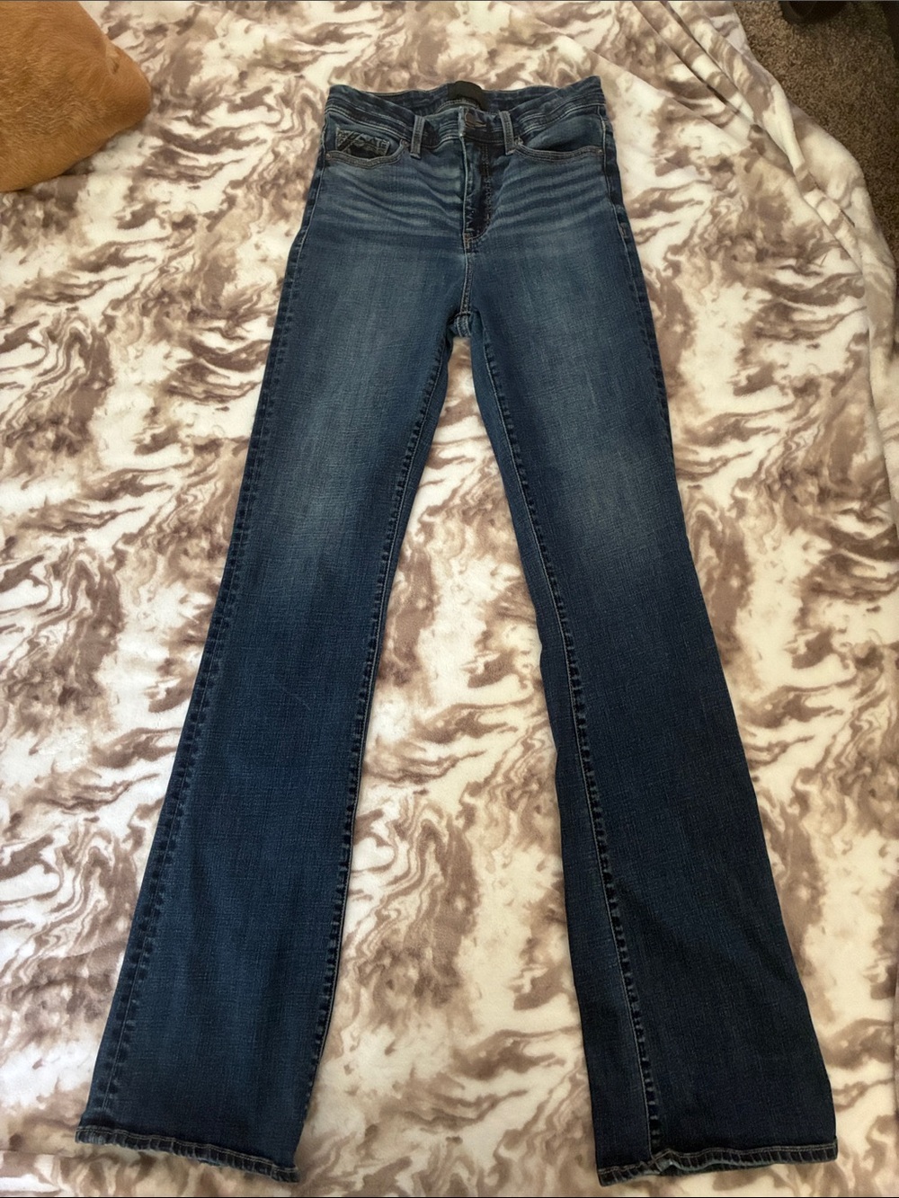 Buckle Women's Bootcut Jeans in Dark Blue Wash